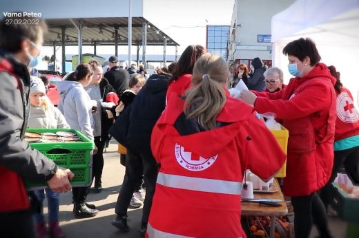 37.000 ukrán menekültnek nyújtott segítő jobbot a Vöröskereszt szatmári szervezete a háború kirobbanása után