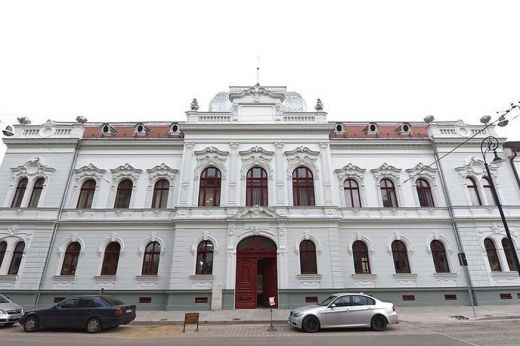 Huszonkét év után szolgáltattak vissza egy nagyváradi ingatlant a római katolikus egyháznak