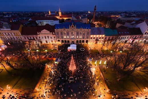 Minden nap színes programokkal várja a szatmáriakat a pénteken megnyitott karácsonyi vásár - Program