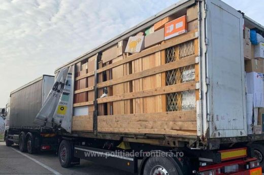 Áramlik a szemét az országba: több mint 29 tonna használt cikket állítottak meg a határon