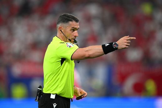Kovács Istvánra bízták a Bajnokok Ligája döntőjének vezetését