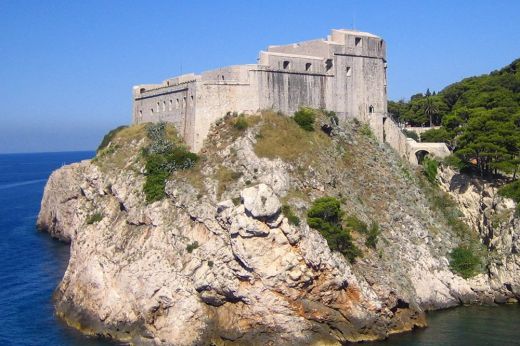 Turisták zuhantak le a Trónok harca horvátországi forgatásának helyszínén