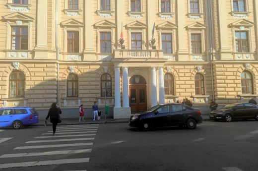 Éjszakai besurranó lopta el az értékes holmikat: óvatosan a nyitott ablakokkal!