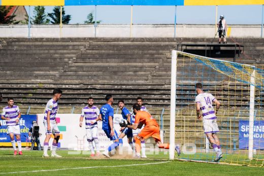 Karnyújtásnyira a feljutás! Hazai pályán 2-0-ra győzött az Olimpia VSK! - Képgaléria