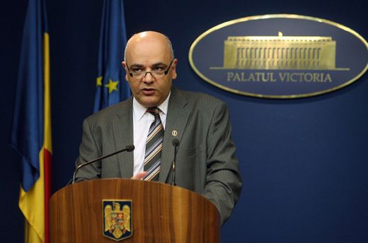 Arafat: lehetetlen az összes szórakozóhelyet egy tűzoltóval vagy rendőrrel állandóan őriztetni