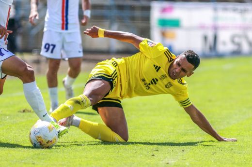 A kupasorozat főtáblájának kapujában áll az Olimpia VSK
