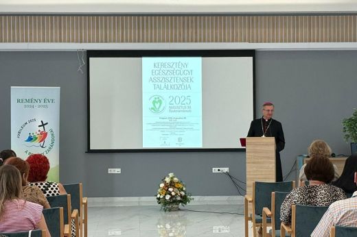 Embere lenni valakinek. Keresztény Egészségügyi Asszisztensek Találkozója Szatmárnémetiben