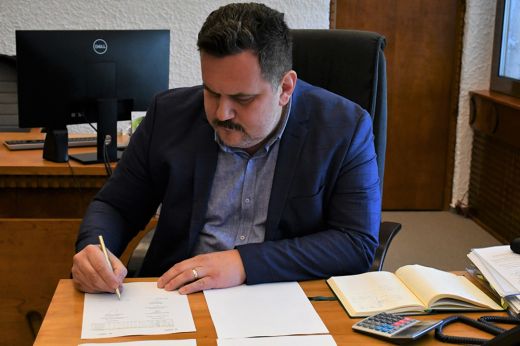 A jövő nemzedékének ültetnek erdőt