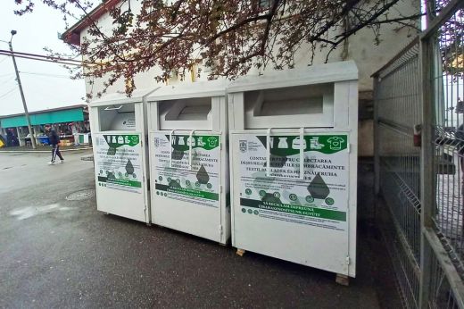 Tucatnál is több konténert helyeztek ki a textilhulladék számára Szatmárnémetiben