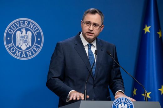 Elfogadta a kormány az egészségügyi dolgozók fizetését 20 százalékkal megemelő sürgősségi rendeletet