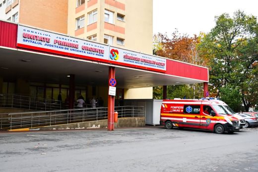 Életmentő beavatkozást hajtott végre egy 39 éves nőn a megyei kórház három orvosa