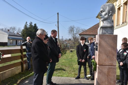 Köszönöm Istenem, hogy ennek a nemzetnek a gyerekeként születhettem! - Képgaléria