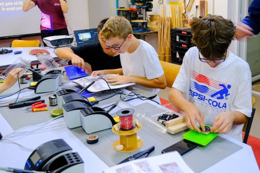 Izgalmas technikai klubfoglalkozások diákoknak - Szatmárnémetiben és Szatmár megyében