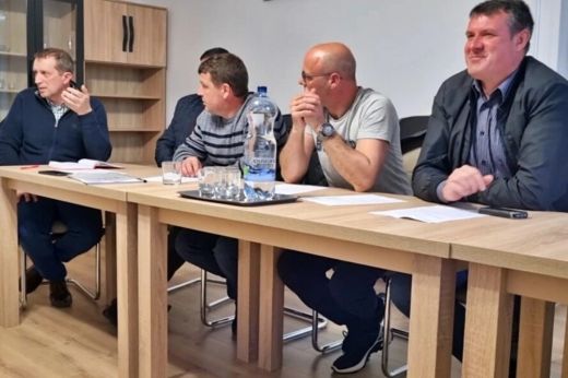Kaplony. Tanácsülésen több határozatot is jóváhagytak, többek közt az egyházak és civil szervezetek számára a támogatásokat