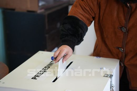 Választ Románia: Reggel 7 órakor megnyíltak a szavazóházak