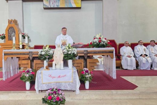 Szűz Mária nyomában: A Mária Légió éves találkozója
