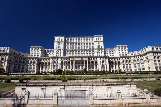 A parlament elutasította a kétfordulós polgármester-választást