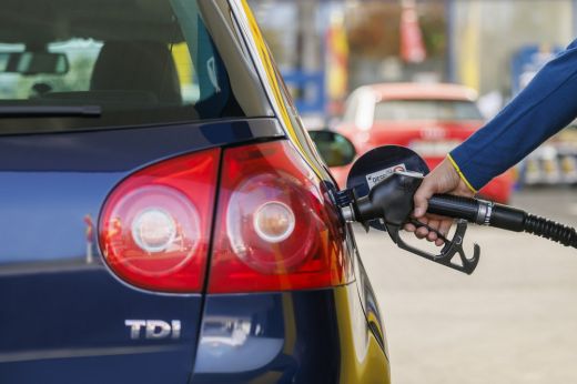 Ciucă: január elsejétől megszűnik az 50 banis üzemanyagár-támogatás