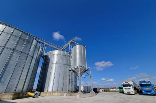 Több mint 1,3 millió eurós beruházás révén bővül az egri vállalkozás