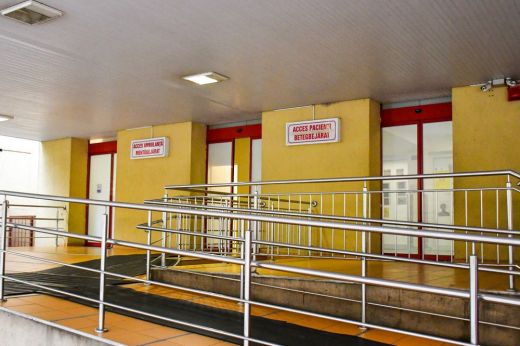 „Mosolyogva ment be, koporsóban hoztuk haza.” Megszólaltak a kórházban elhunyt lány szülei