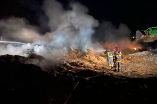 Több mint 5 órán át oltották a lángokat Nagymajtényban