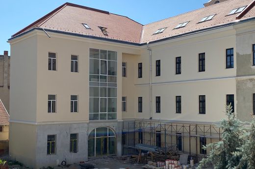 Váratlan helyen bukkantak izgalmas felfedezésre a Református Gimnázium felújítása közben