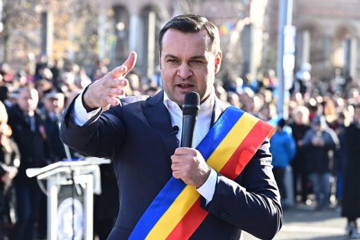 Ötvenezer euró csúszópénzt próbált átadni a nagybányai polgármester anyósa Kolozsváron egy bíró anyjának