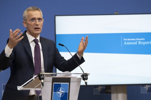 A NATO-főtitkár óva intette Kínát attól, hogy fegyvereket szállítson Oroszországnak
