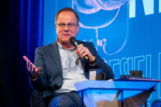 Navracsics Tibor Szatmárnémetiben: nincs az az érv, amellyel ma magyar fiatalokat háborúba lehetne küldeni