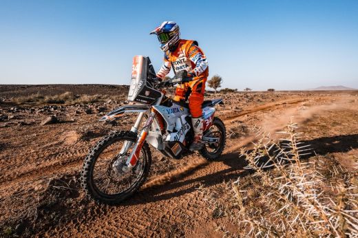 Tartja pozícióját kategóriájában Gyenes Mani a Dakar 7. szakasza után is - Videó