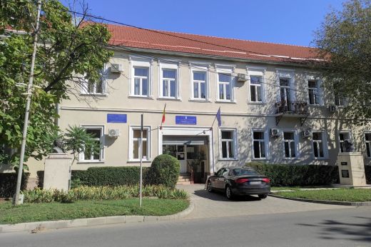 A szaknak megfelelő kötelező tantárggyal folytatódik kedden a próbaérettségi