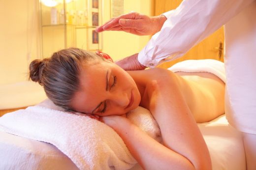 Nőnapi wellness csomagok az Aquastarban