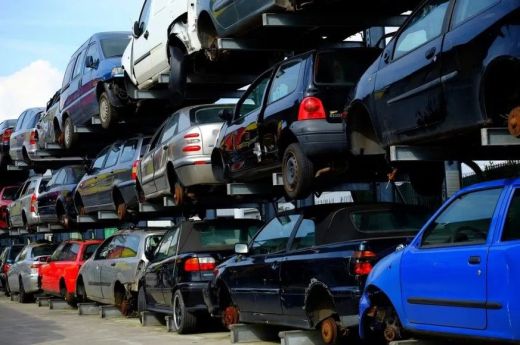 Újraindul a Roncsautóprogram magánszemélyek számára – 200 millió lejes költségvetéssel
