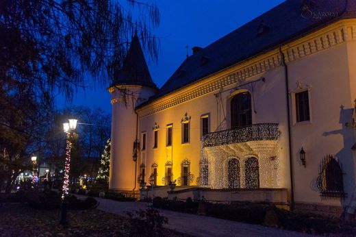 Íme a 2025-ös Nagykárolyi Karácsonyi Vásár programja – mesés hangulat és egy héten át tartó ünnepi élmények várják a város lakóit