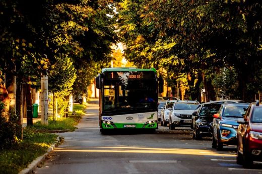 A hosszú hétvége kevés változást okoz az autóbuszok menetrendjében Szatmárnémetiben