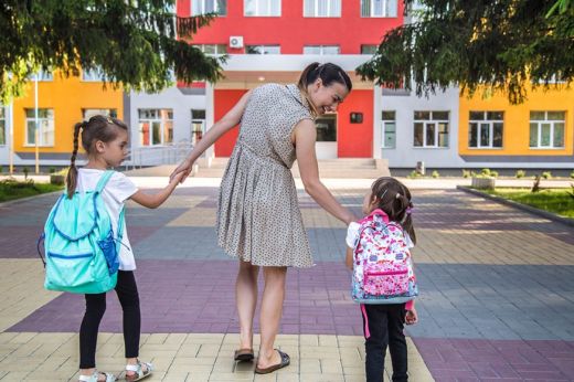 Mintegy 2.700.000 iskolás és óvodás kezdi meg hétfőn a 2023-2024-es tanévet