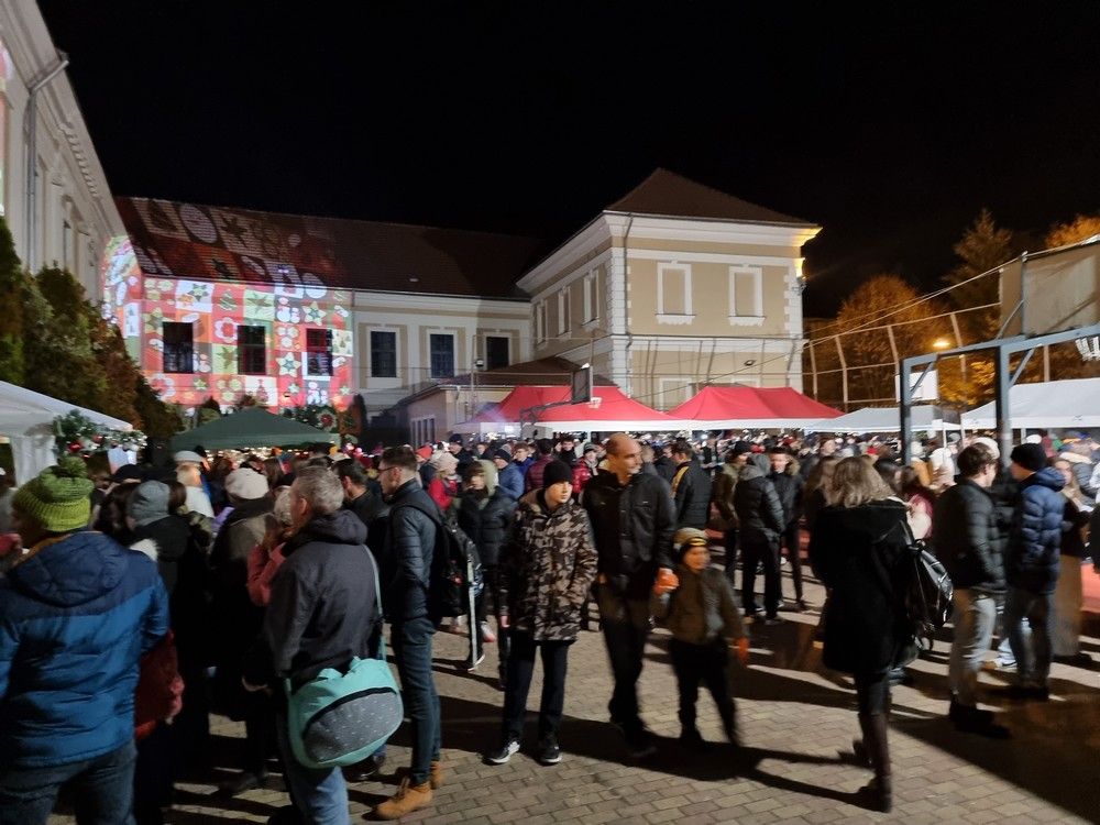 Ham Janos Liceum karacsonyi vasar 2022