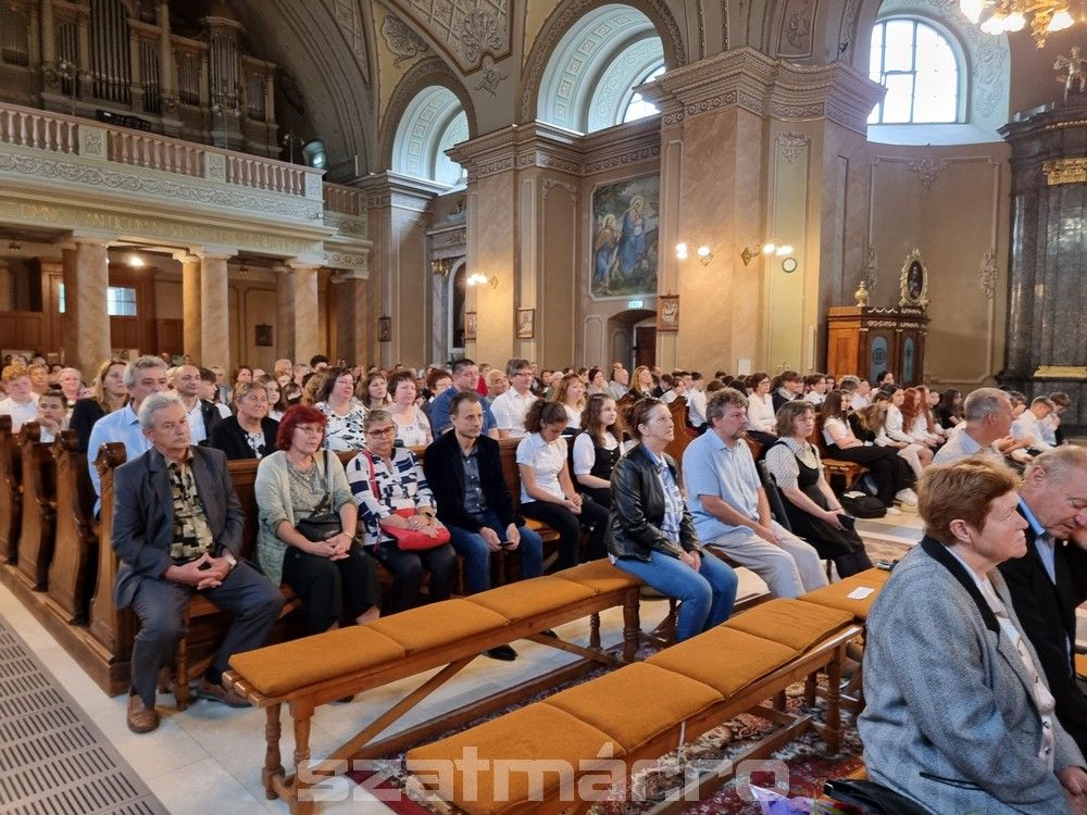 Ham Janos Liceum VIII. osztalyosok ballagasa