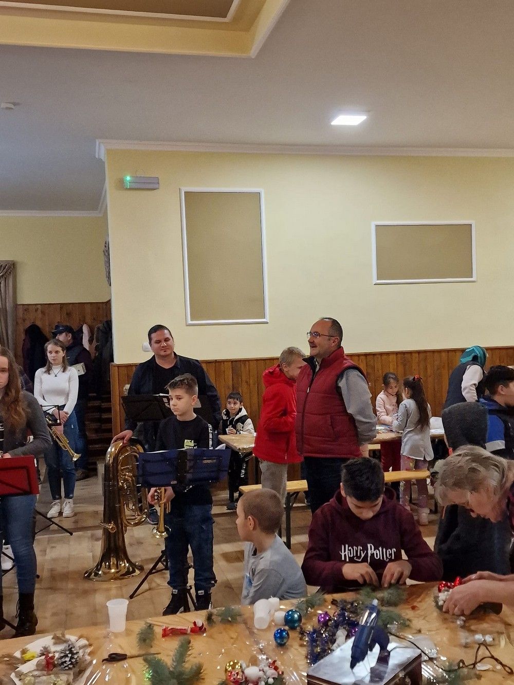 Mezőterem. Adventi koszorúkészítés 2023