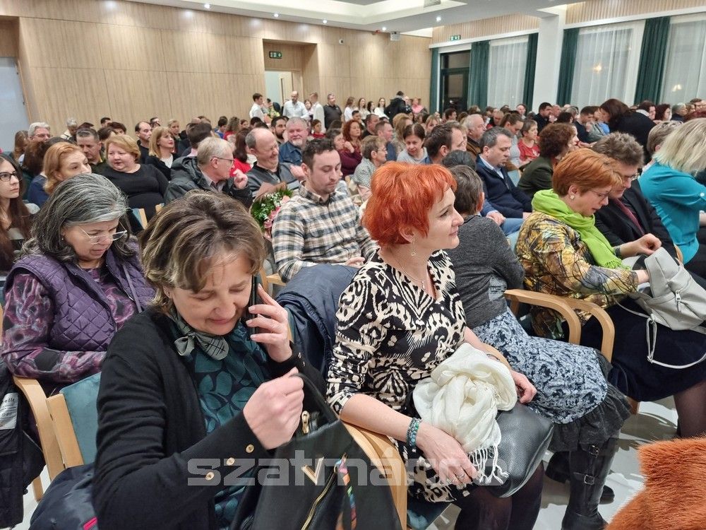 Hám János Liceum szalagtuzo 2024