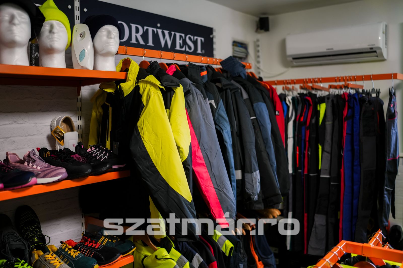 Safery Center - Showroom